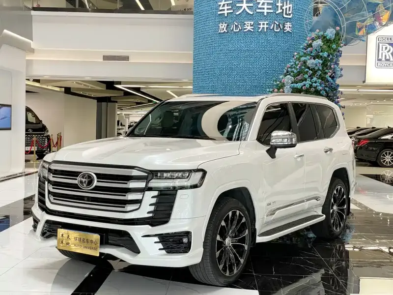 Toyota Land Cruiser, 2025
