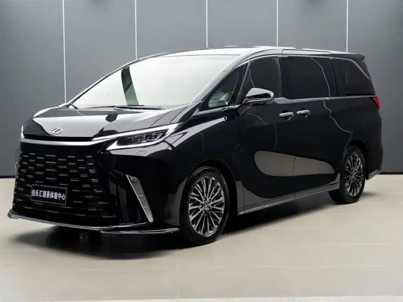 Lexus LM, 2024