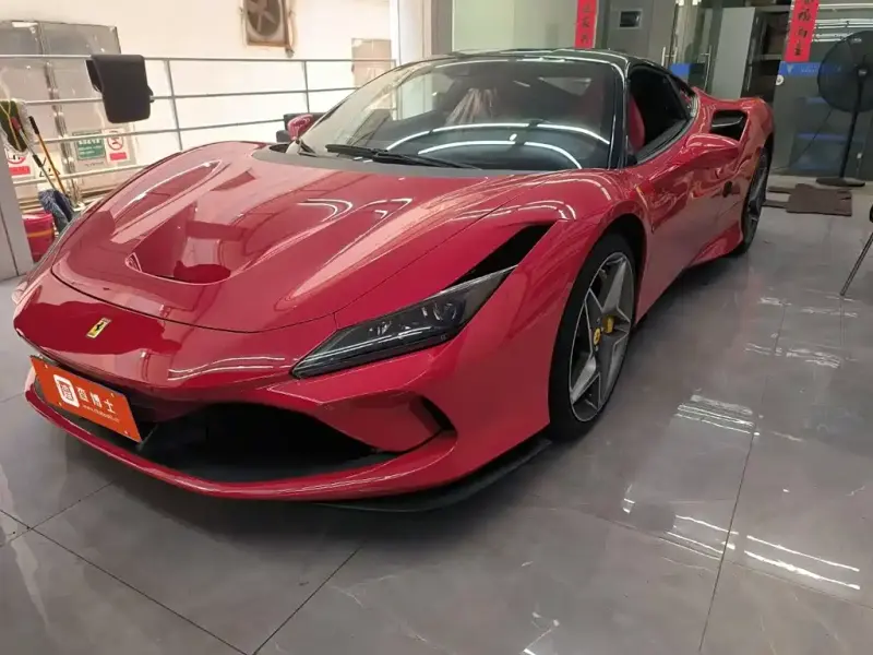 Ferrari F8, 2021