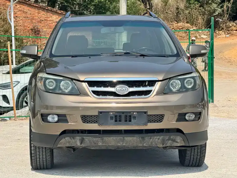 BYD S6, 2012