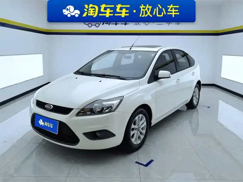 Ford Focus, 2015 — фото 1