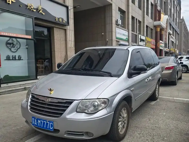 Chrysler Grand Voyager, 2010