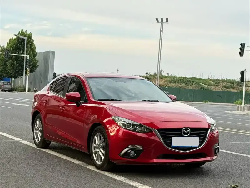 Mazda 3 Axela, 2016