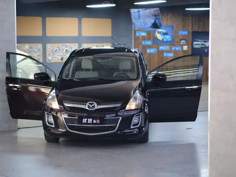 Mazda 8, 2012