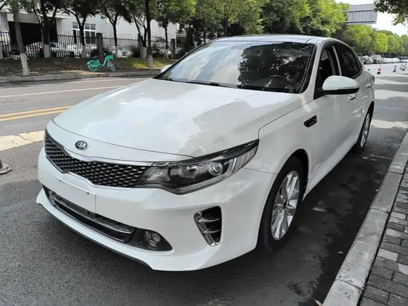 Kia K5, 2017