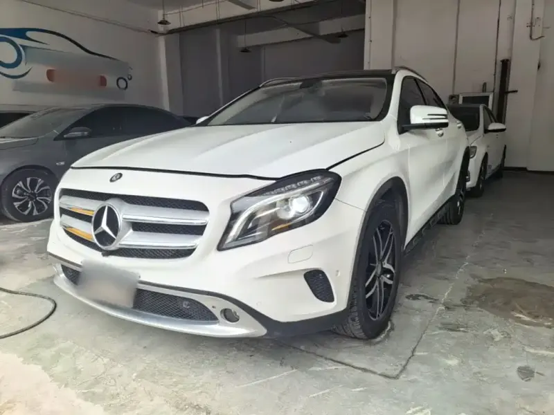 Mercedes-Benz GLA, 2015 — фото 1