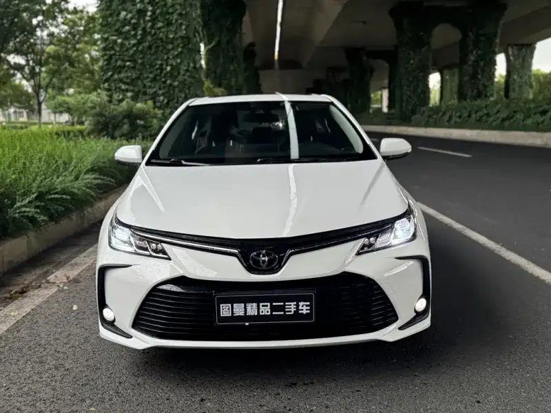 Toyota Corolla, 2019 — фото 1