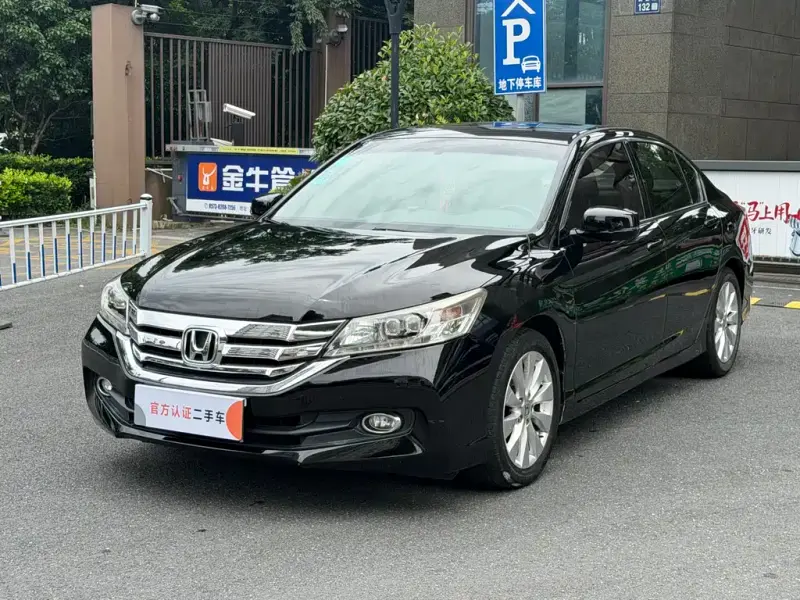 Honda Accord, 2015