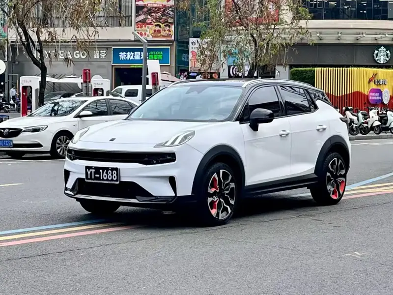 Lynk & Co 06, 2022