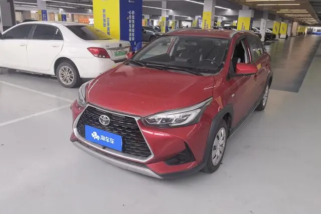 Toyota Yaris L Elite Stylish X 1.5L CVT Leading Edition, 2021 — фото 1