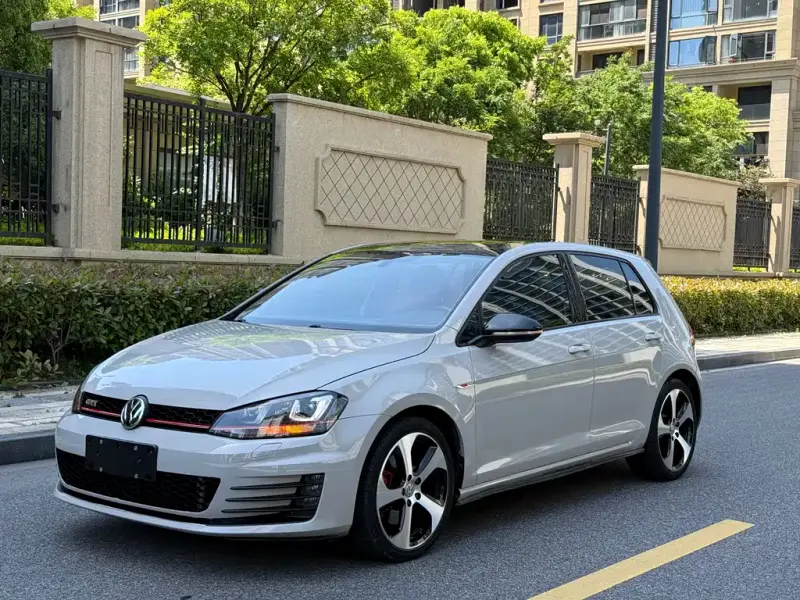 Volkswagen Golf GTI, 2017 — фото 1