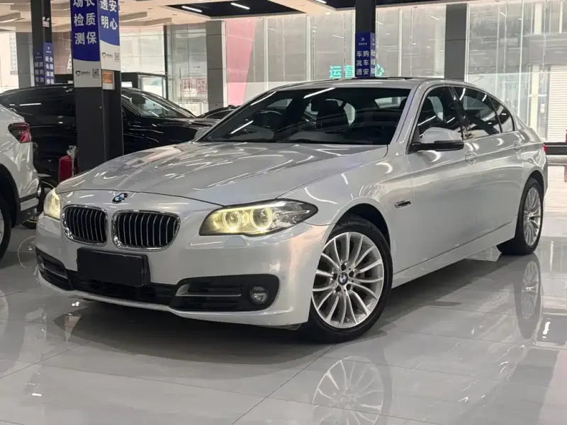 BMW 5 Series, 2015