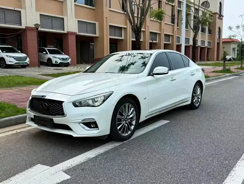 Infiniti Q50L, 2020