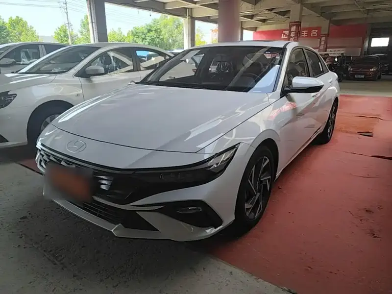 Hyundai Elantra, 2026
