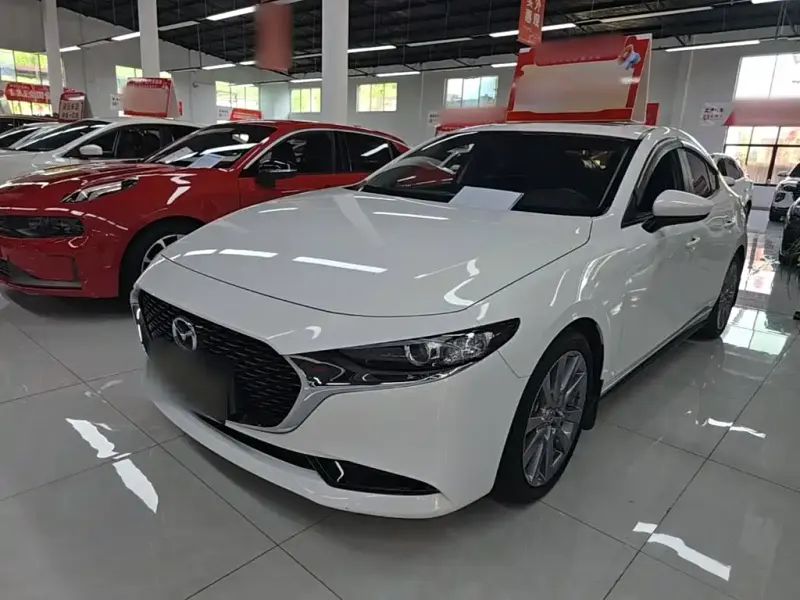 Mazda 3 Axela, 2024