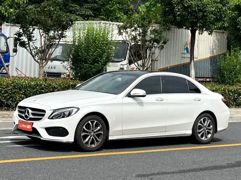 Mercedes-Benz C-Class, 2015