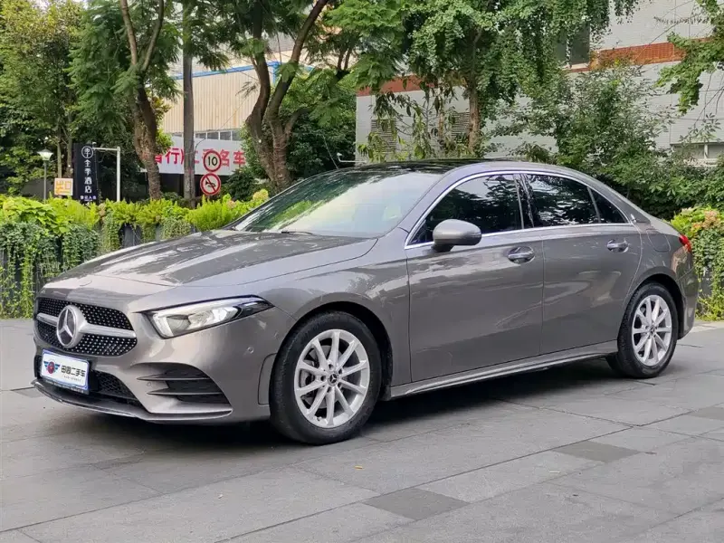 Mercedes-Benz A-Class, 2020 — фото 1