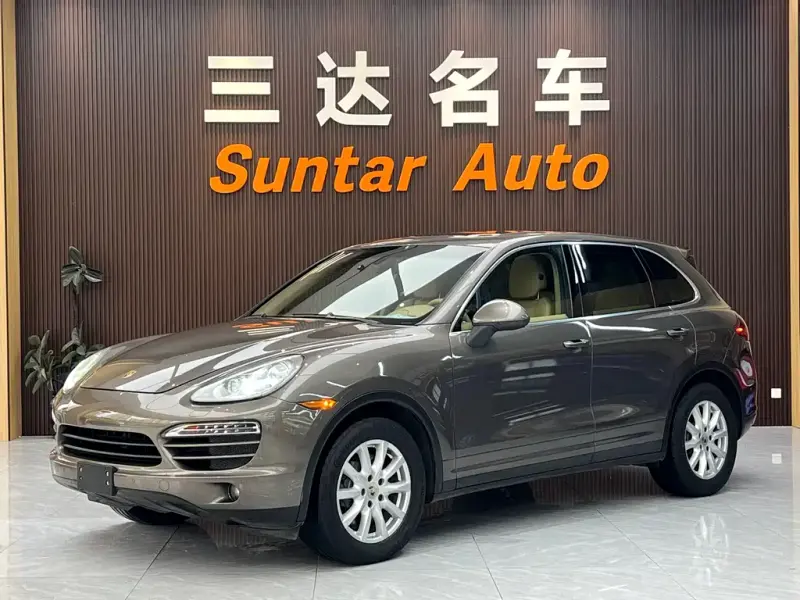 Porsche Cayenne, 2013