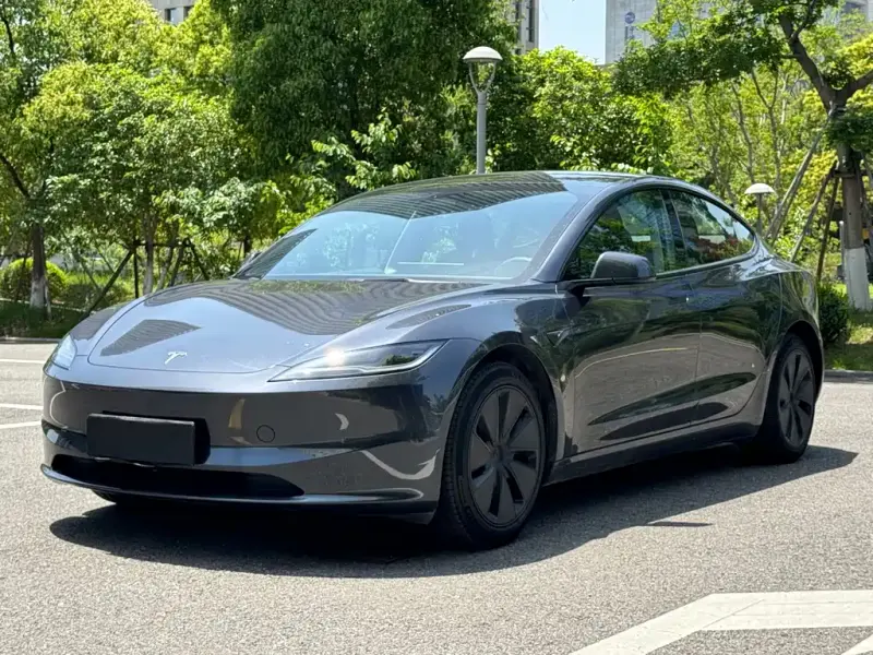 Tesla Model 3, 2024