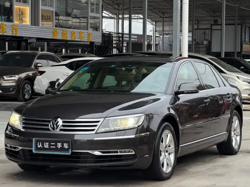 Volkswagen Phaeton, 2013 — фото 1
