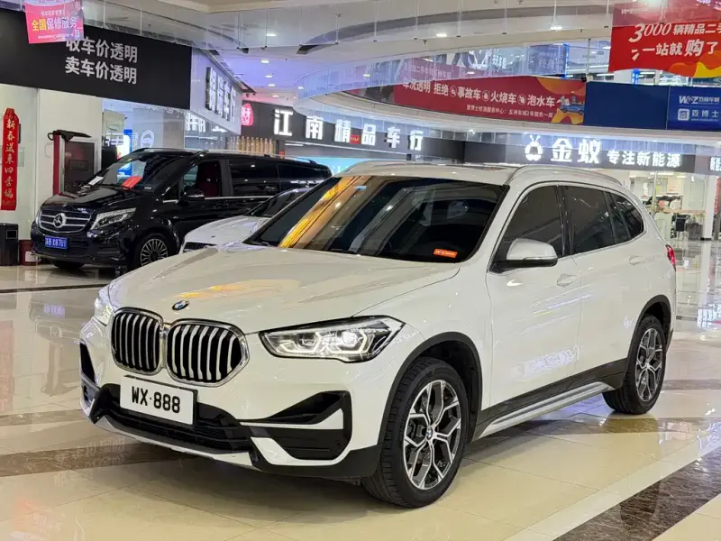 BMW X1, 2021