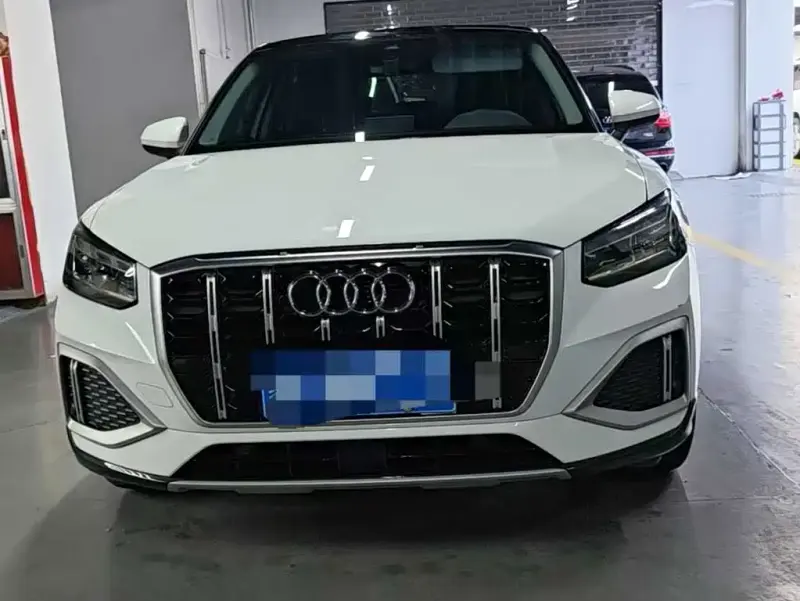 Audi Q2L, 2021