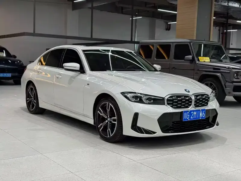 BMW 3 Series, 2023