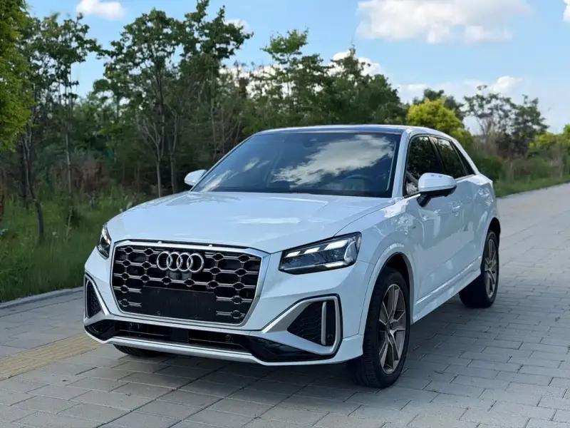 Audi Q2L, 2023