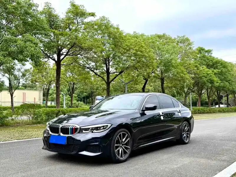 BMW 3 Series, 2022