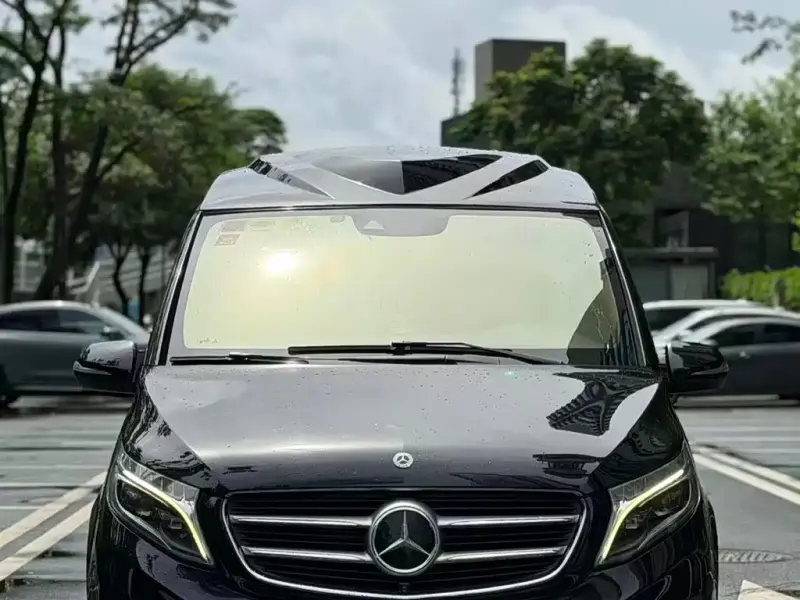 Mercedes-Benz V-Class, 2018 — фото 1