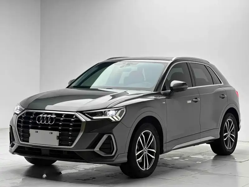 Audi Q3, 2022