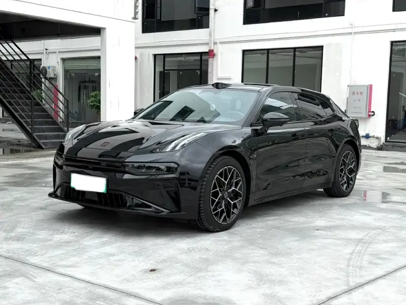 Zeekr 001, 2025