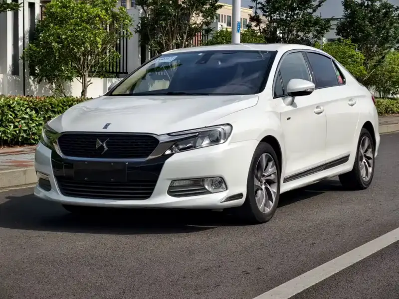 DS 5LS, 2015
