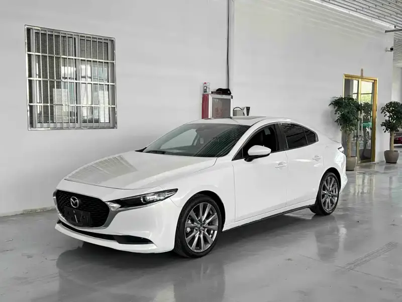 Mazda 3 Axela, 2021