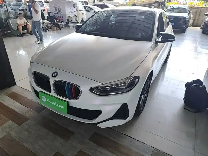 BMW 1 Series, 2021