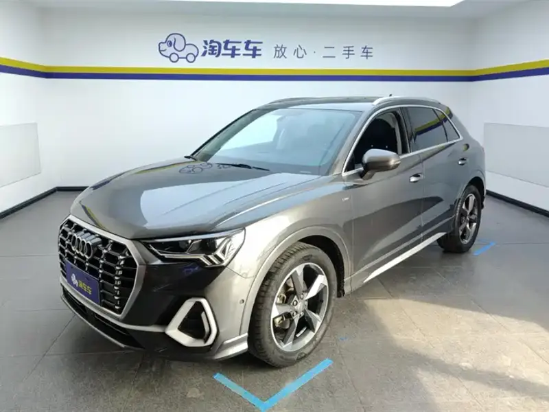 Audi Q3, 2021