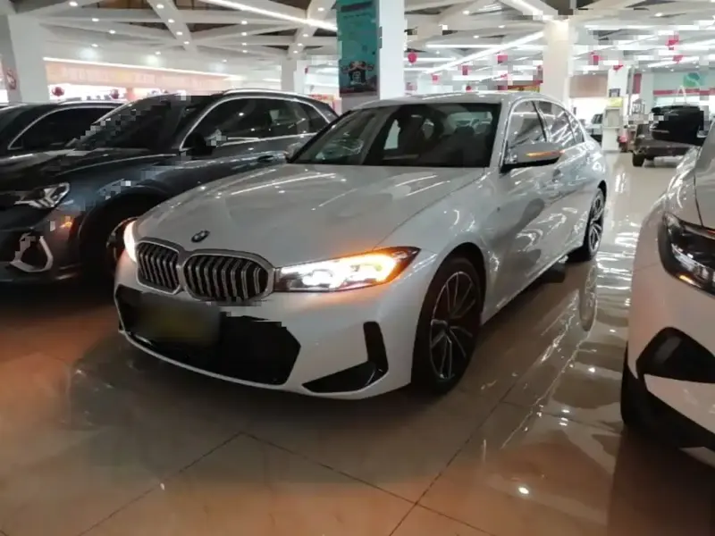 BMW 3 Series, 2022