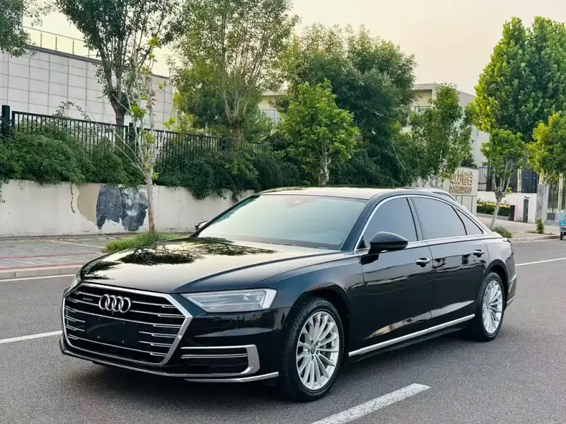 Audi A8, 2018 — фото 1