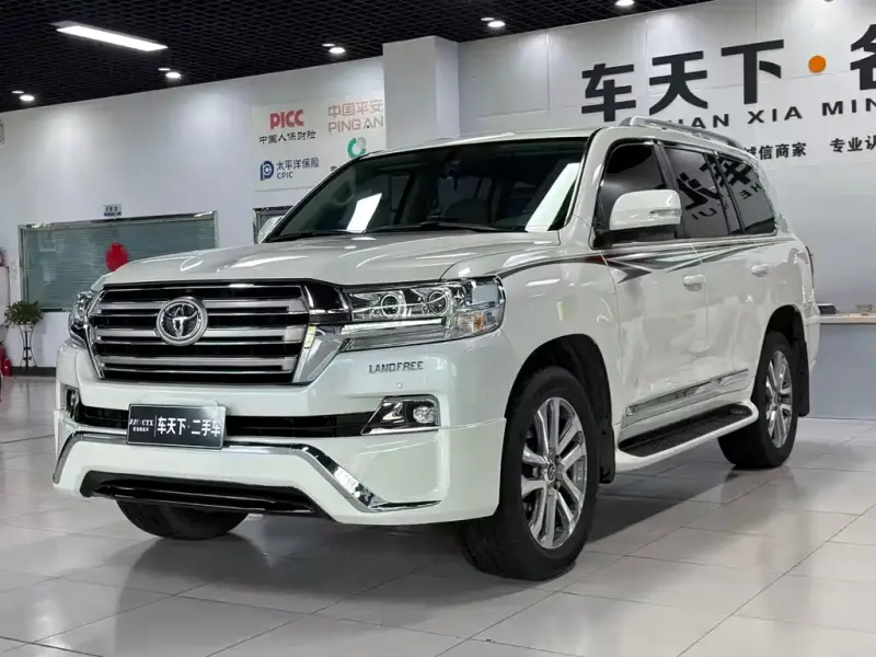 Toyota Land Cruiser, 2016