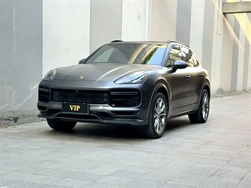 Porsche Cayenne, 2022