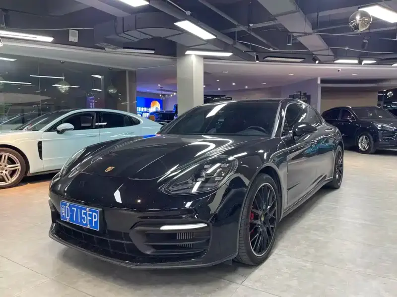 Porsche Panamera, 2023