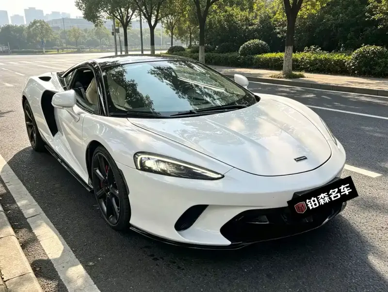 McLaren GT, 2021