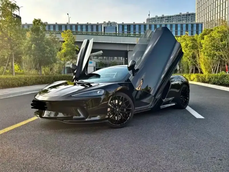 McLaren GT, 2023