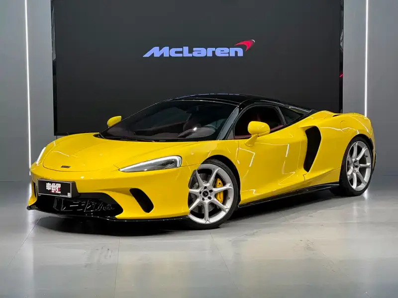 McLaren GT, 2022