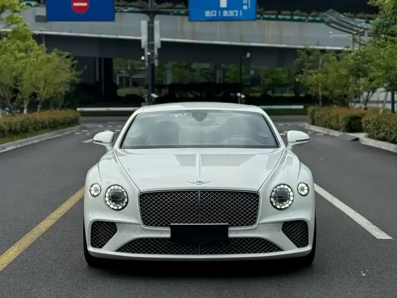 Bentley Continental, 2021