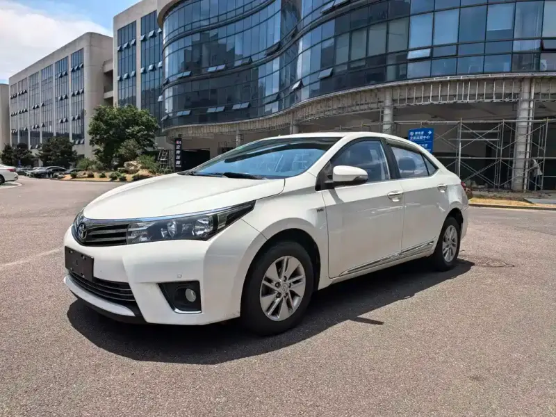 Toyota Corolla, 2015 — фото 1