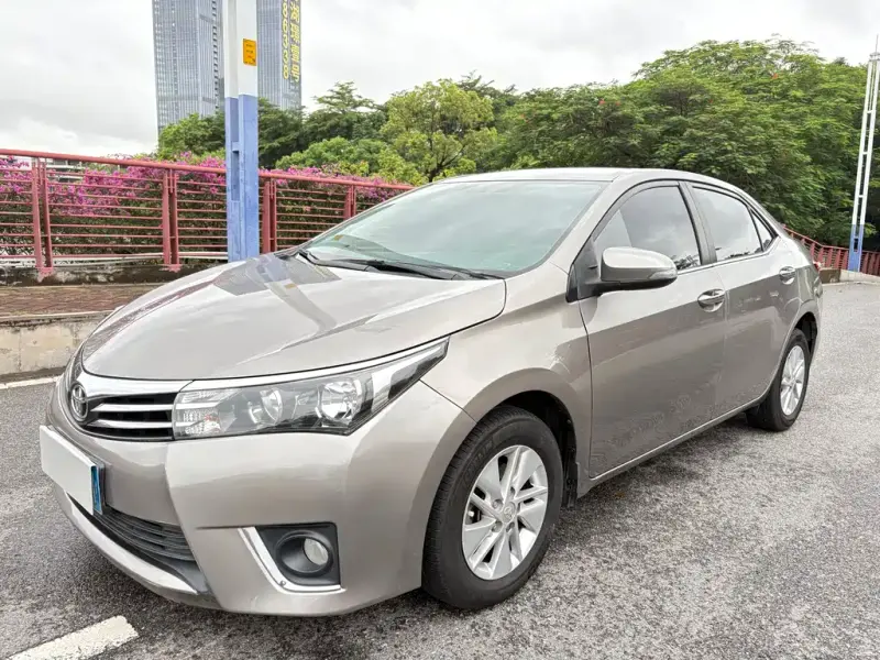 Toyota Corolla, 2015 — фото 1