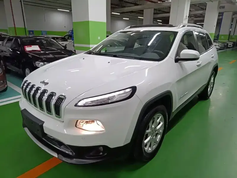 Jeep Cherokee, 2016