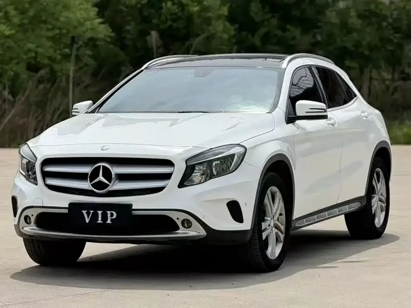 Mercedes-Benz GLA, 2015 — фото 1