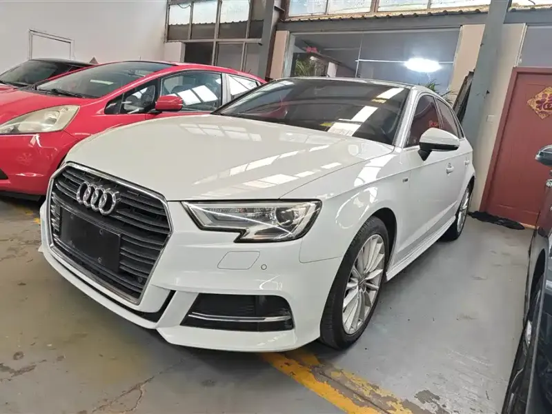 Audi A3, 2018 — фото 1